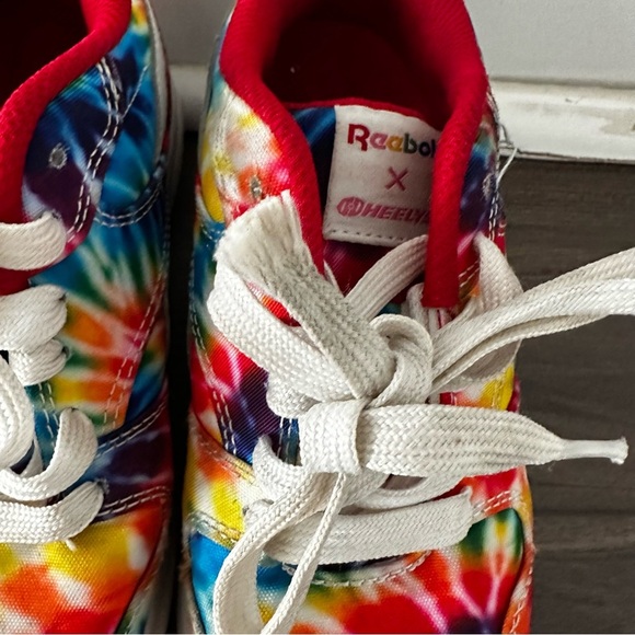 Reebok x Heelys Tie-Dye Roller Sneaker Shoes Youth Size 3 - Picture 3 of 16